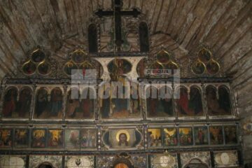 Biserica veche a Putnei se află într-o avansată stare de degradare