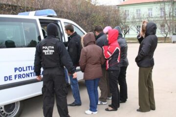 În prima săptămână din acest an, polițiștii de frontieră au prins patru grupuri de migranți care încercau să intre sau să iasă ilegal din România. Foto: Poliția de Frontieră