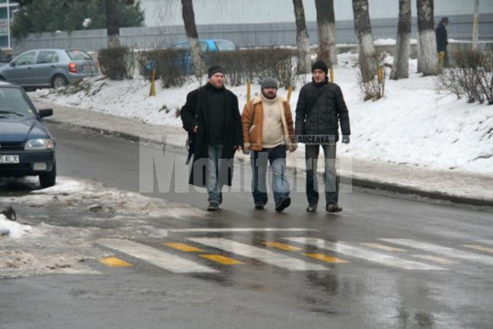 Dintre cele 253 de sancțiuni contravenționale, mai bine de jumătate au fost aplicate pietonilor Dintre cele 253 de sancțiuni contravenționale, mai bine de jumătate au fost aplicate pietonilor