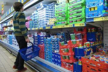 Producătorii și comercianții vor majora prețurile când vor ajunge la "profit zero". Foto: Photononstop