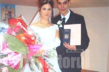 Acum doi ani. O familie fericită.