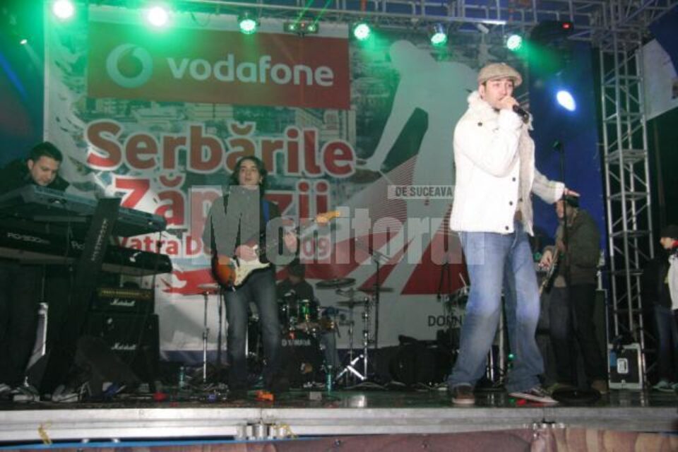 Distracție: Peste 10.000 de turiști la Serbările Zăpezii din Vatra Dornei