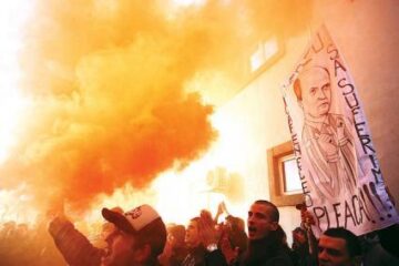 Manifestațiile anti - Copos s-au derulat cu torțe și făclii