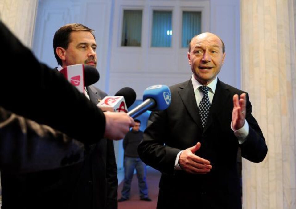 Președintele Traian Băsescu, alături de ministrul Finanțelor, Gheorghe Pogea. Foto: MEDIAFAX