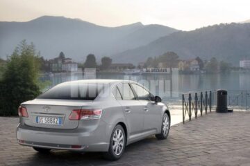 Toyota Avensis Sedan 2009