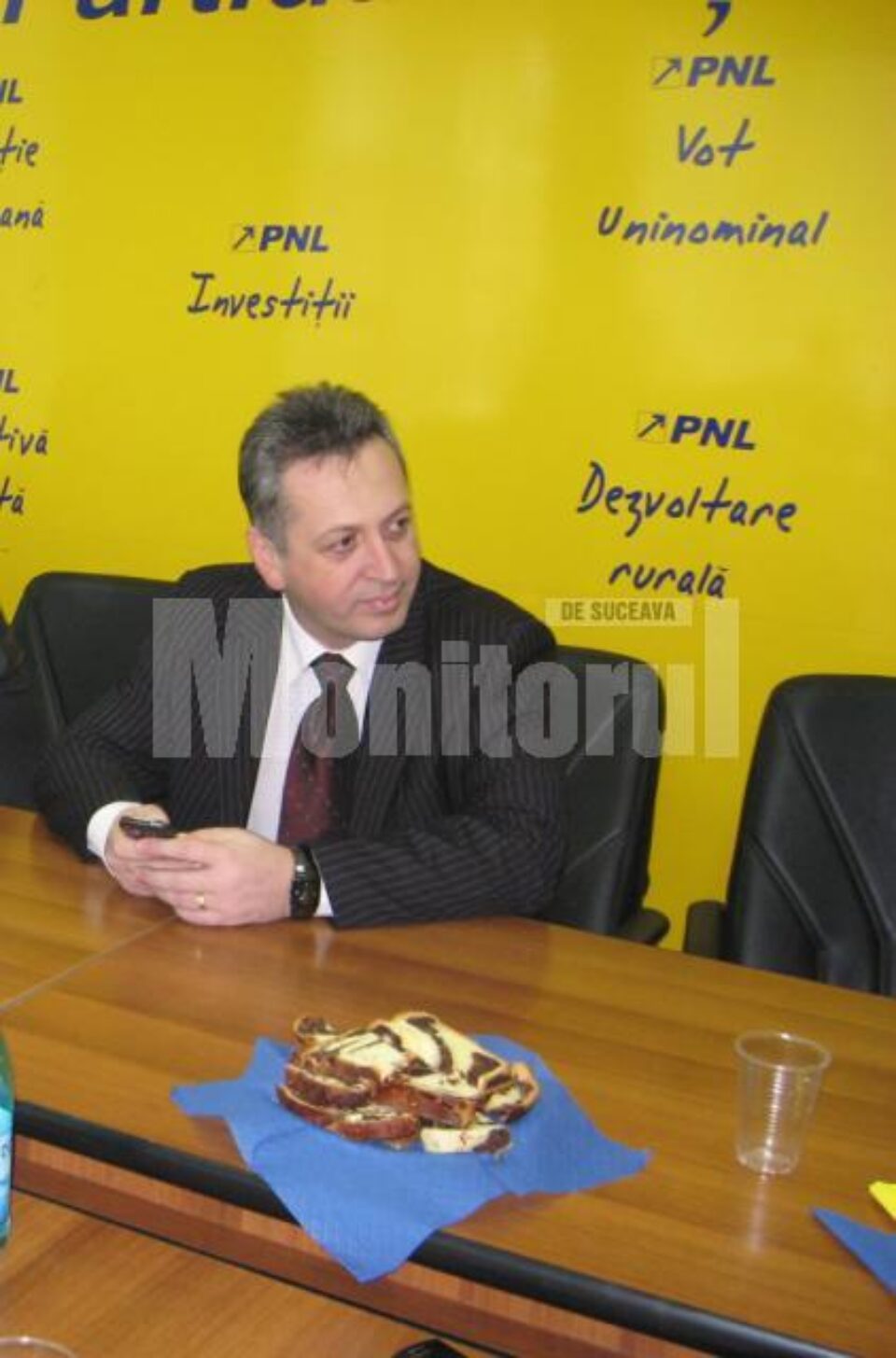 Relu Fenechiu: „Cei doi au argumentul numărului de voturi obținut la alegerile parlamentare din județul Suceava” Relu Fenechiu: „Cei doi au argumentul numărului de voturi obținut la alegerile parlamentare din județul Suceava”