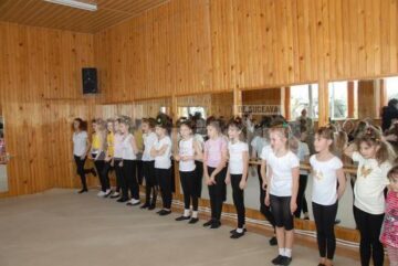 Mai cu seriozitate despre...: Cazul generației ,,homo comuters"...din perspectiva ,,vinovaților"!