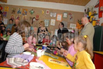 Mai cu seriozitate despre...: Cazul generației ,,homo comuters"...din perspectiva ,,vinovaților"!