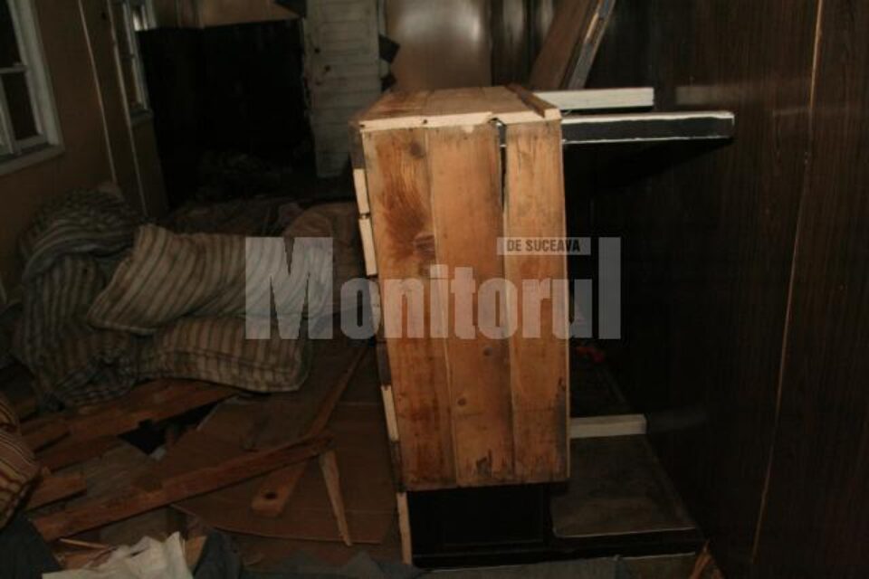 Vieți nenorocite: Cutremurătoarea poveste a trei frați care locuiesc într-un vagon dezafectat