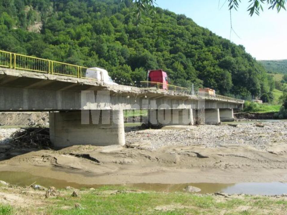Nemulțumire: Flutur cere urgentarea asfaltării DN 17 între Gura Humorului și Câmpulung