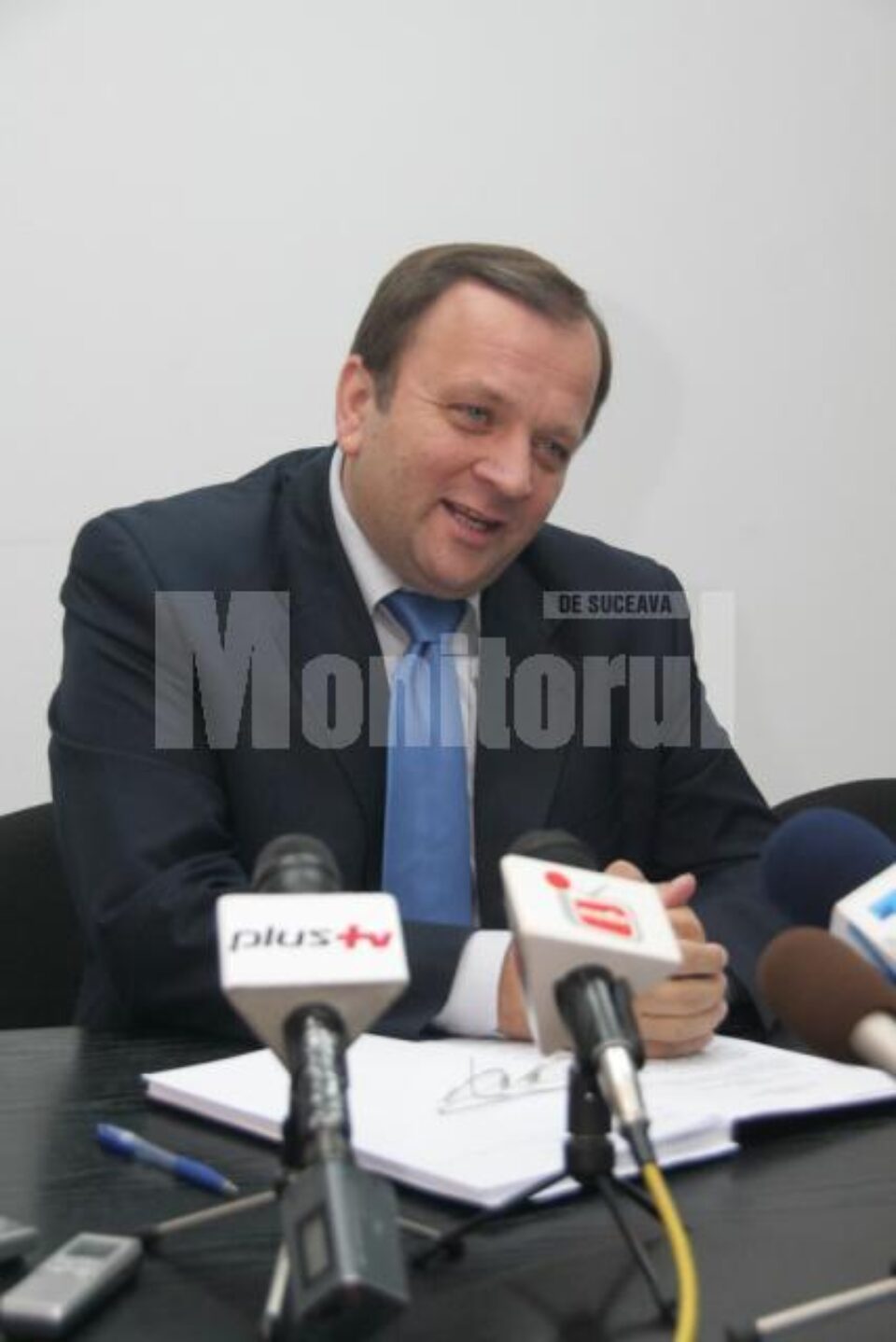 Atenționare: Flutur îl lasă pe Iordache pe mâna lui Mîrza