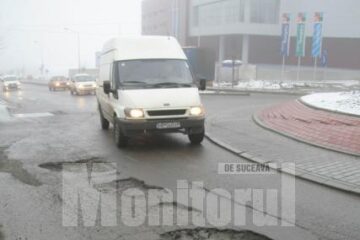 Pe Apa Sâmbetei: Aproape 4 milioane de euro, băgați an de an în gropile din străzile din Suceava
