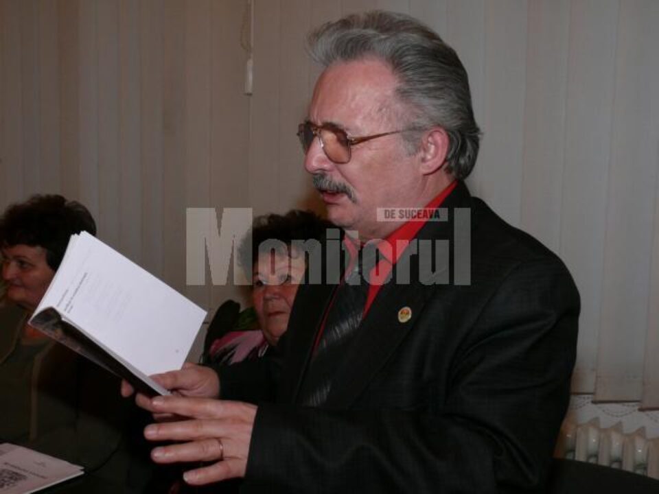Vasile Tărâțeanu i-a încântat pe cei prezenți cu un recital din propriile versuri