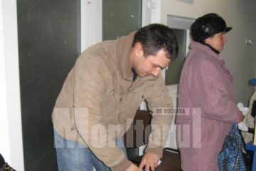 Accesul populației în secțiile Spitalului Suceava nu mai este permis în lipsa unor papuci de unică folosință