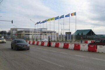 Măsuri dure: Intrarea la Metro, blocată de Primăria Suceava