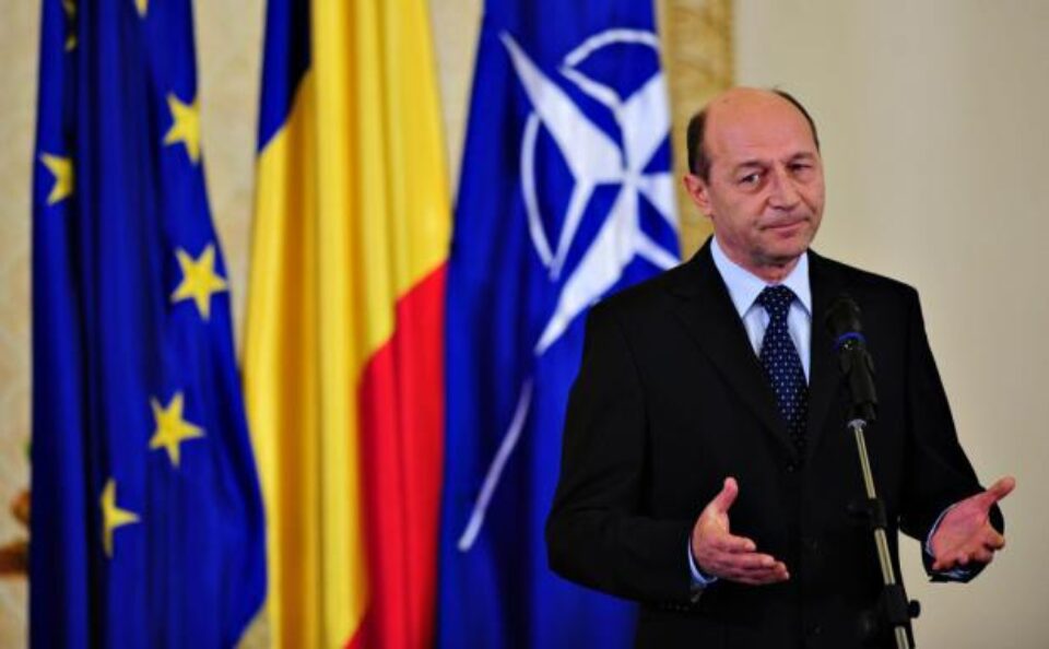 Băsescu: Demnitarii să nu fie desemnați pe interese din afara partidelor politice. Foto: MEDIAFAX