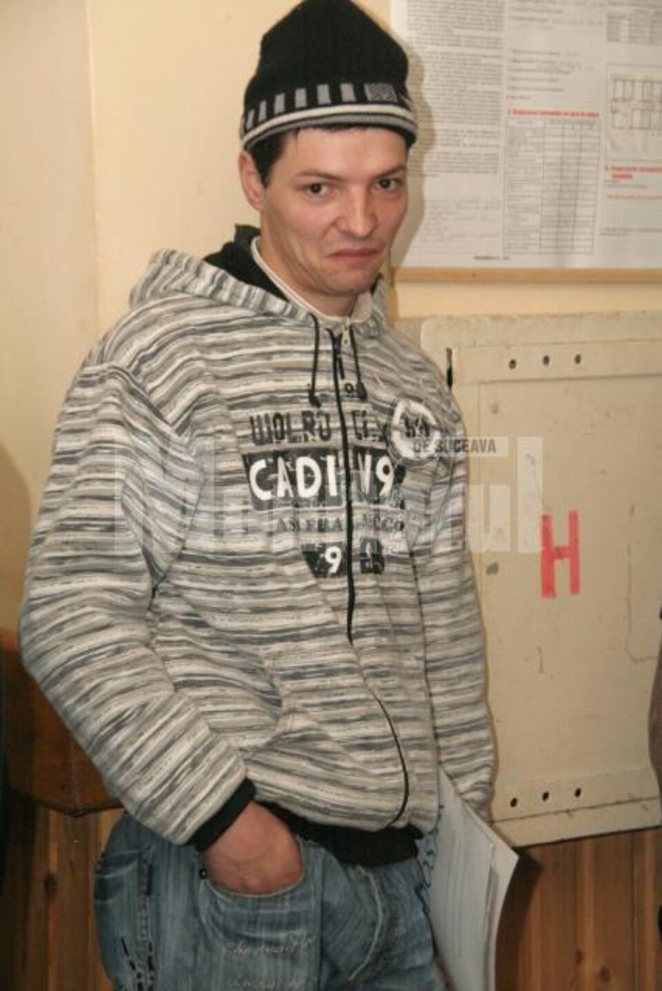 Bogdan Climovici Șomajul e mic, soția a ieșit din concediu de maternitate și e casnică, am de crescut un băiețel de doi ani și jumătate, banii nu au cum să ajungă