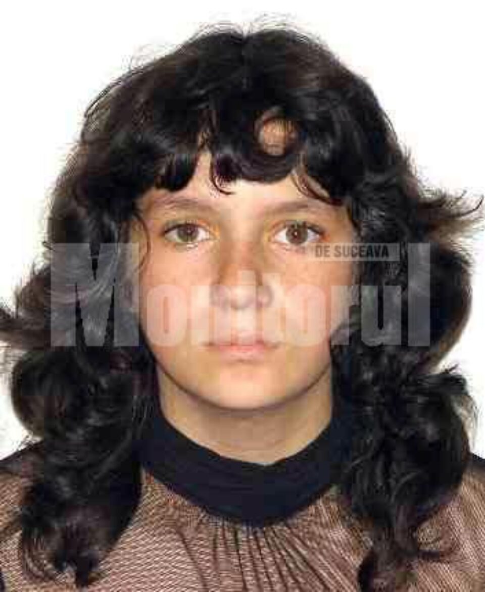 Căutată cu ajutorul poliției: A plecat spre școală și nu s-a mai întors acasă