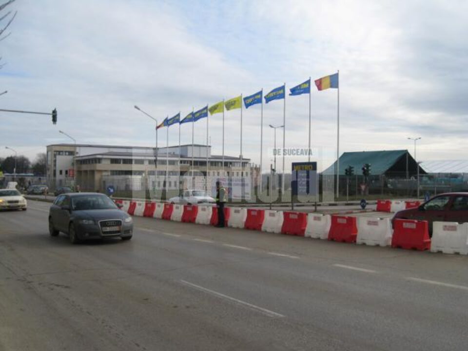 Intrarea la Metro, restricționată cu separatoare de sens