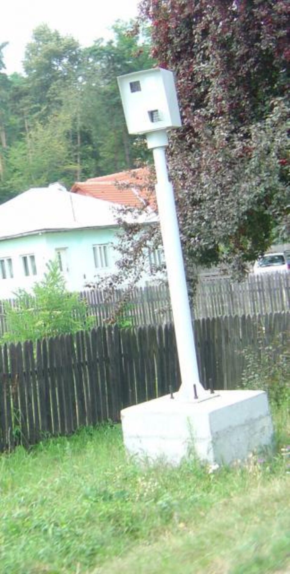 Sistemul de radare fixe de pe raza județului va intra în funcțiune începând miercuri, 18 februarie a.c.. Foto: morar.catavencu.ro