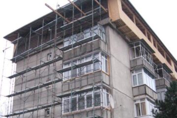 Costurile proprietarilor cu izolarea termică a clădirilor vor scădea. Foto: Cosmin ROMEGA