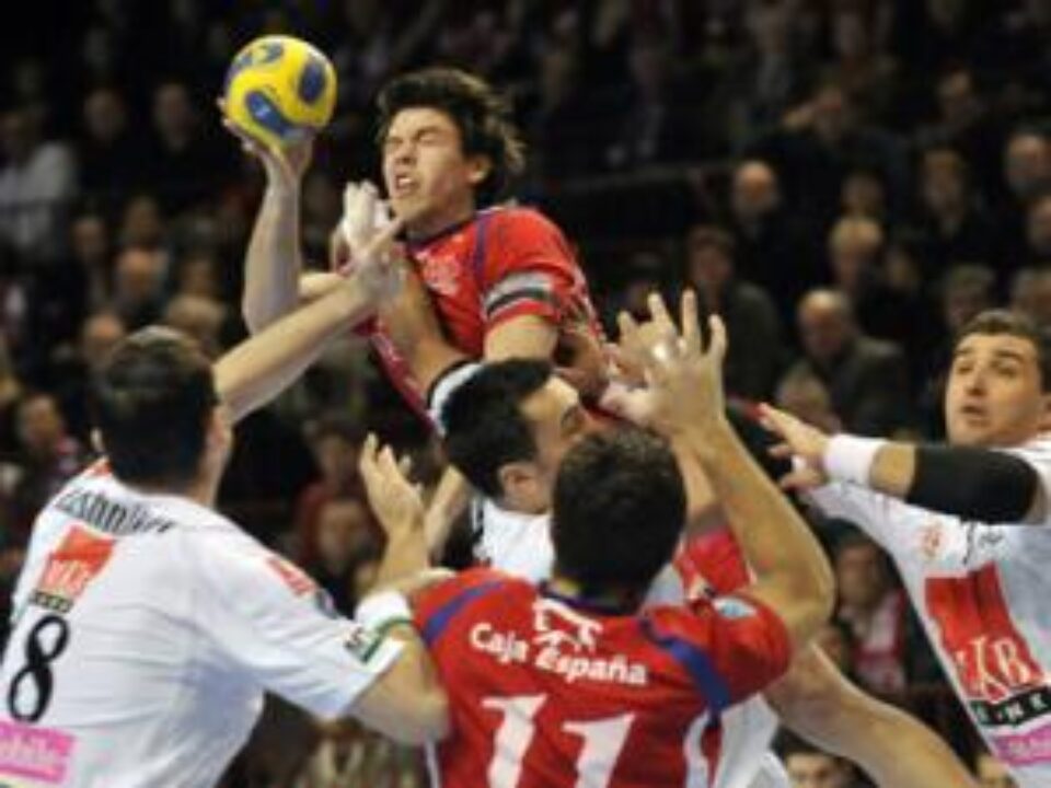 MKB Veszprem, victorie sub semnul durerii în Liga Campionilor. Foto: MEDIAFAX MKB Veszprem, victorie sub semnul durerii în Liga Campionilor. Foto: MEDIAFAX