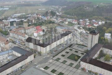 Așa ar arăta centrul Sucevei după proiectul schițat de arhitectul Constantin Gorcea, cu parcare subterană și mansarde de sticlă