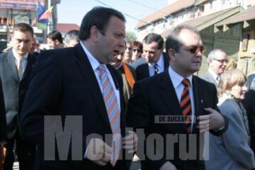 Popular: Premierul Emil Boc mănâncă joi cu studenții suceveni