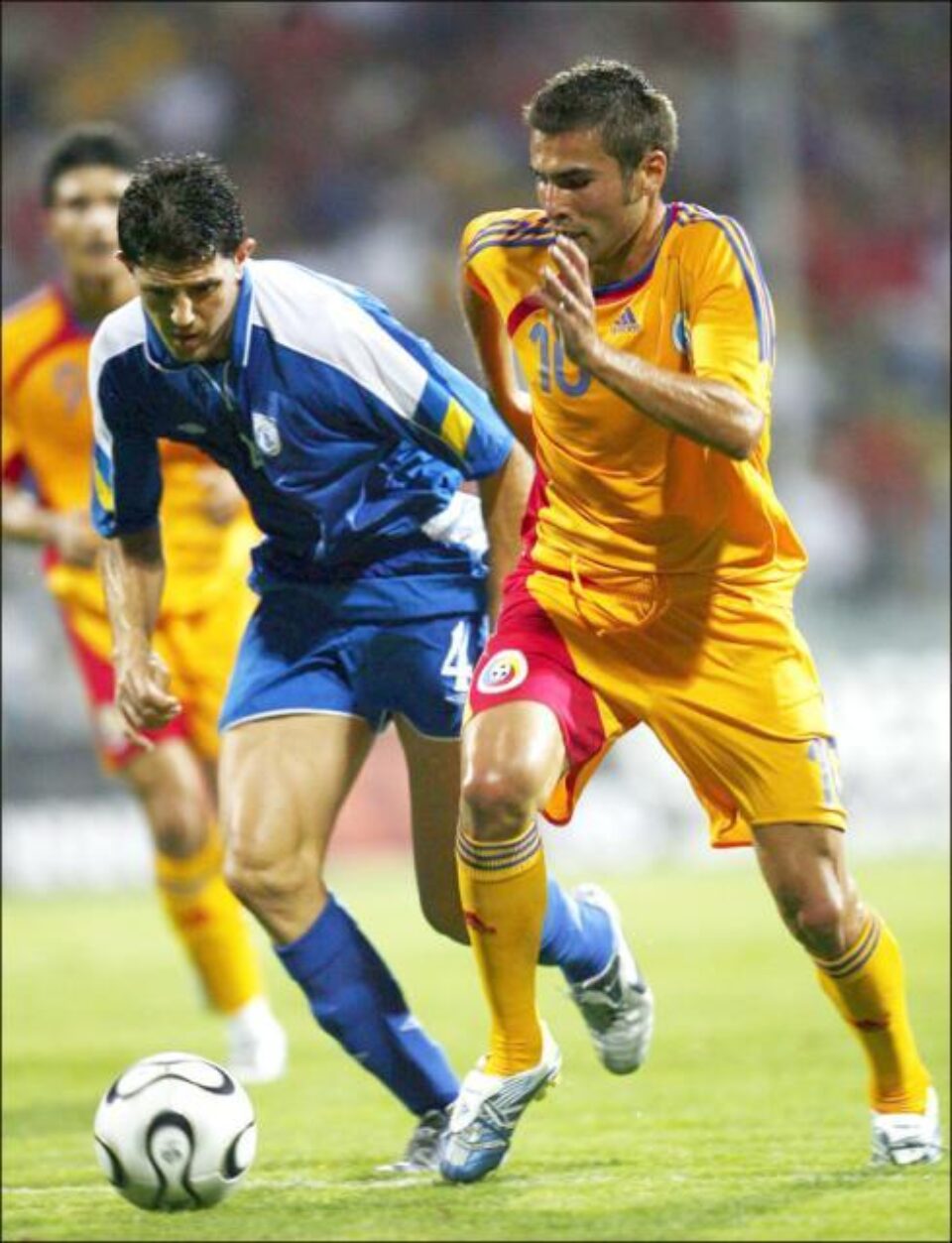 Biletele la meciurile tricolorilor au fost puse în vânzare online Biletele la meciurile tricolorilor au fost puse în vânzare online