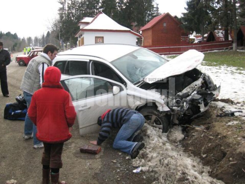 În Opel-ul achiziționat recent din Germania se aflau doi tineri care se întorceau în țară