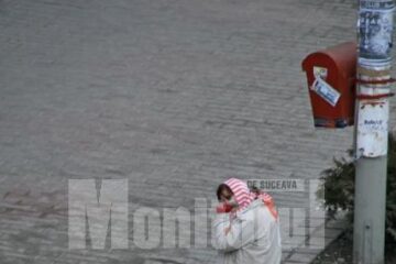 Micile cerșetoare sfidează campanie de combatere a cerșetoriei care se desfășoară în această perioadă în Suceava