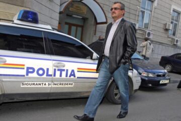 Mitrea este acuzat de luare de mită, instigare la fals material în înscrisuri oficiale și uz de fals. Foto: Liviu ADĂSCĂLIȚEI / MEDIAFAX
