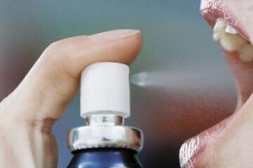 Există sprayuri care maschează temporar mirosurile și elimină bacteriile Foto: CORBIS