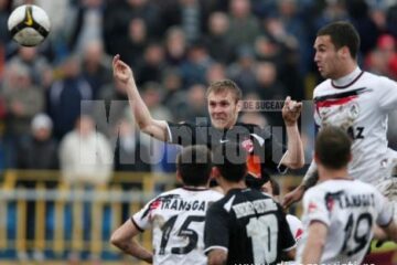 Dinamo a jucat prost la Mediaș și a câștigat un punct doar cu ajutorul arbitrului Lajos