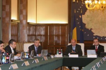 Guvernul vrea să împrumute 12 miliarde de euro de la FMI și 7 miliarde de euro de la UE. Foto: CAPP