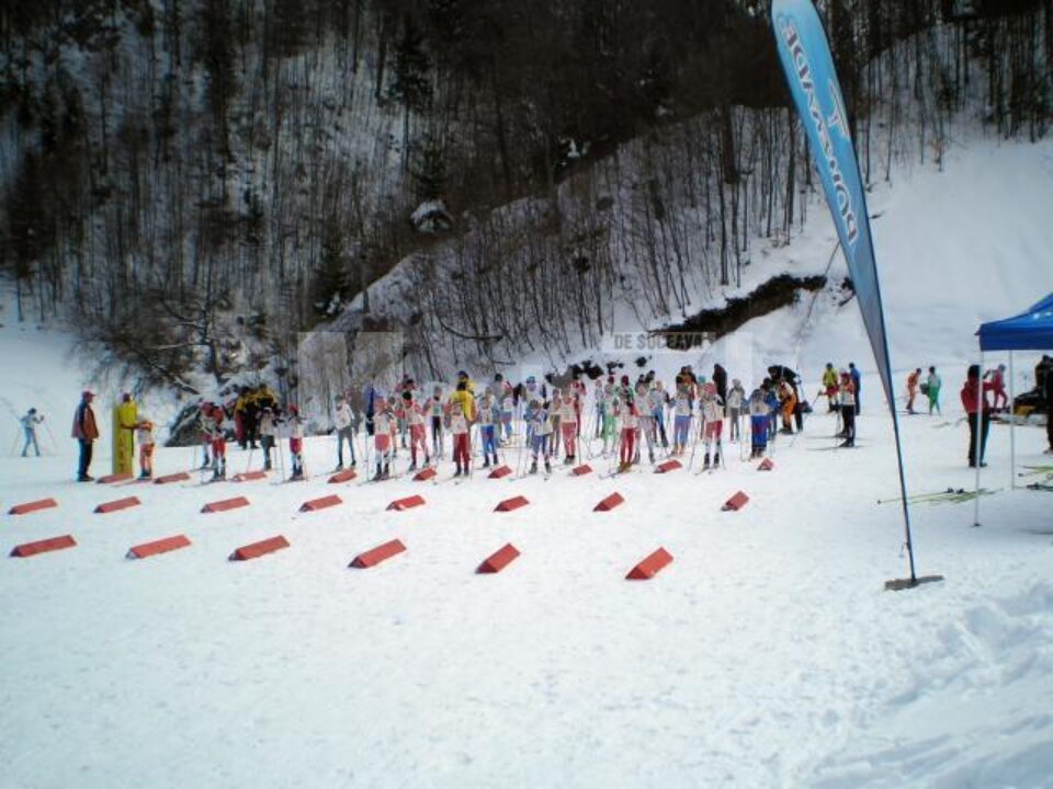 Concursul de biatlon de Cheile Grădiștei le-a adus sportivilor dorneni 24 de medalii