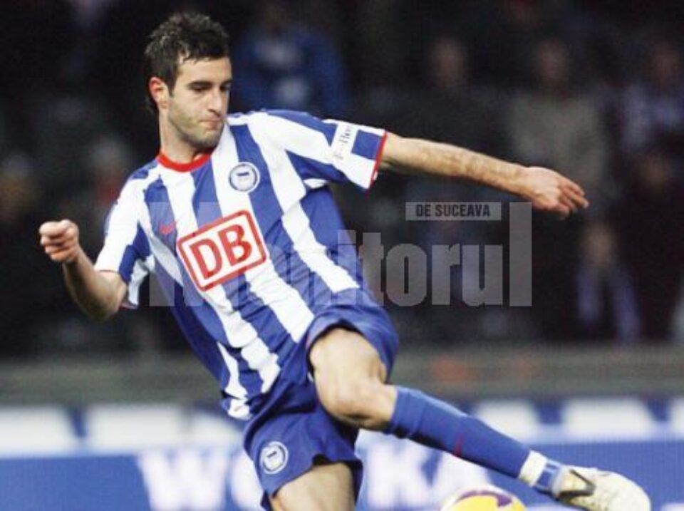 Maximilian Nicu ar putea debuta în tricoul României