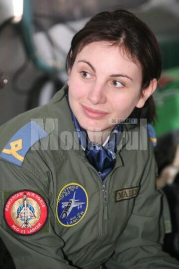 Performanță: O suceveancă a intrat în istoria aviației militare române