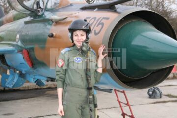 Performanță: O suceveancă a intrat în istoria aviației militare române
