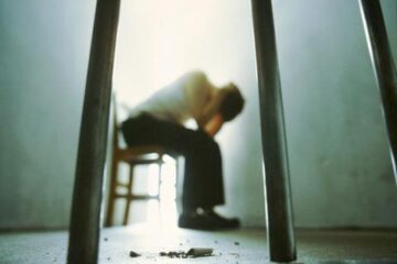 Faptele antisociale, indiferent unde ar fi săvârșite, au aceeași finalitate. Foto: ZEFA