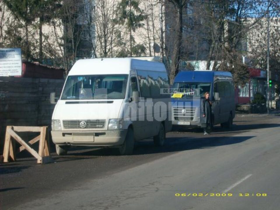 Microbuze folosite de firmele care fac piraterie mascată