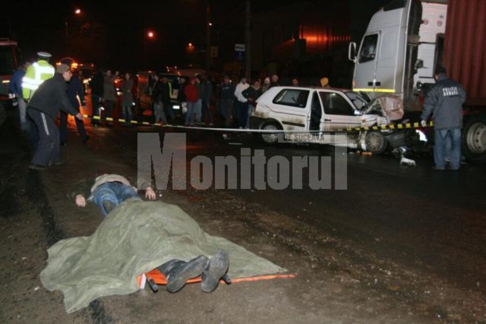 Sânge pe șosea: Doi morți și un rănit, în urma unui teribil accident la ieșirea din Suceava spre Șcheia