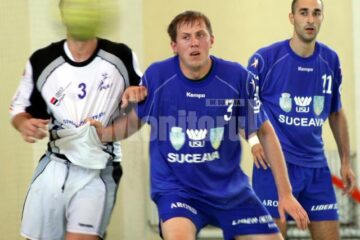 Ion Tcaciuc (centru) va reveni în echipa de bază