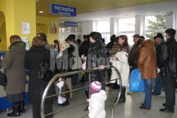 Din cauza fondurilor insuficiente, bolnavii trebuie să aștepte câteva luni pentru a-și putea face analizele