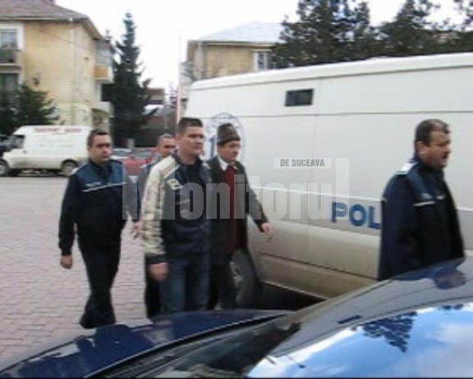 Ieri, Curtea de Apel Suceava a admis cererea de executare a celor două mandate europene de arestare și a dispus arestarea celor doi
