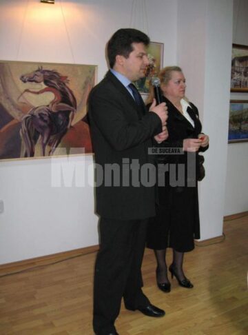 Mircea Petrariu și Lucia Pușcașu la festivitatea de inaugurare a galeriei