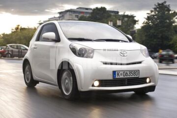 Toyota iQ