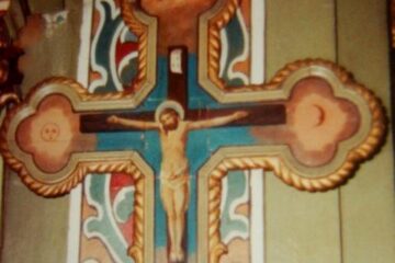 Lecția de religie: Asumarea crucii - responsabilitate și demnitate