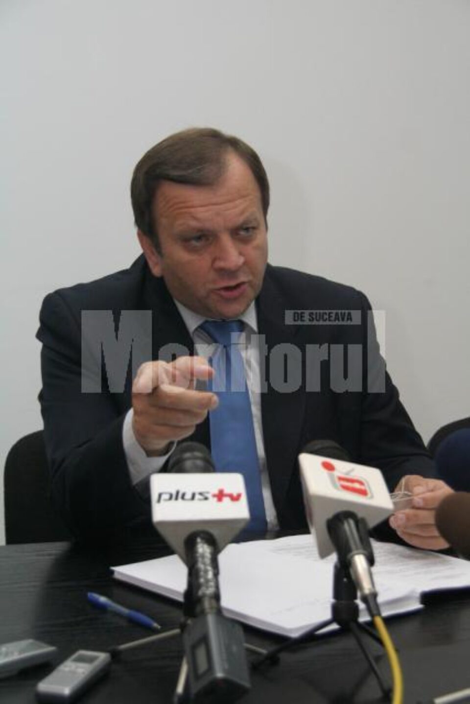 Invitație: Flutur solicită întrunirea capilor coaliției PDL-PSD Suceava