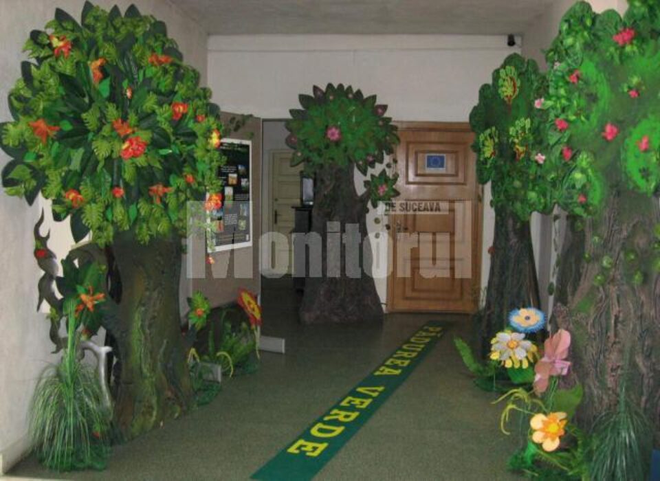 Pădurea verde, realizată butaforic